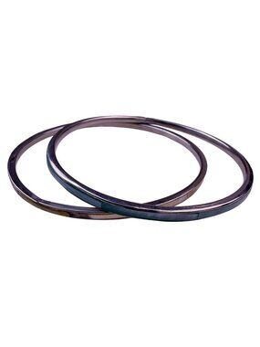 Two Unknown Women’s Silver Tone Shell Bangle Bracelets Set Stylish Accessory